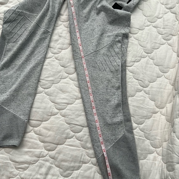 Gymshark Gray Quilted Sweatpants - Picture 7 of 15